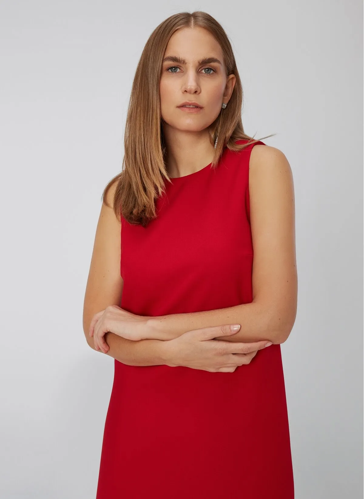 15964 Red Sleeveless Shift Dress